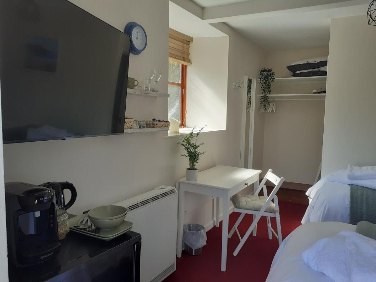 فندق The Ivy Barn Holbeton المظهر الخارجي الصورة